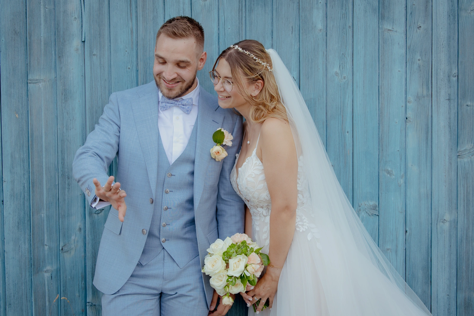 Nathalie und Florian bei ihrer Hochzeit in der Königswiesn Königsbrunn